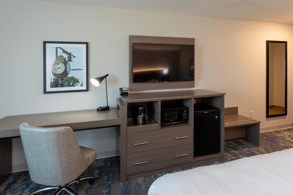 Grandstay Hotel & Suites Algona Bagian luar foto