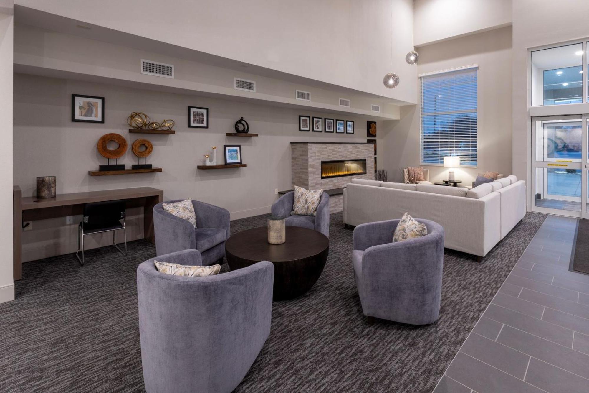 Grandstay Hotel & Suites Algona Bagian luar foto
